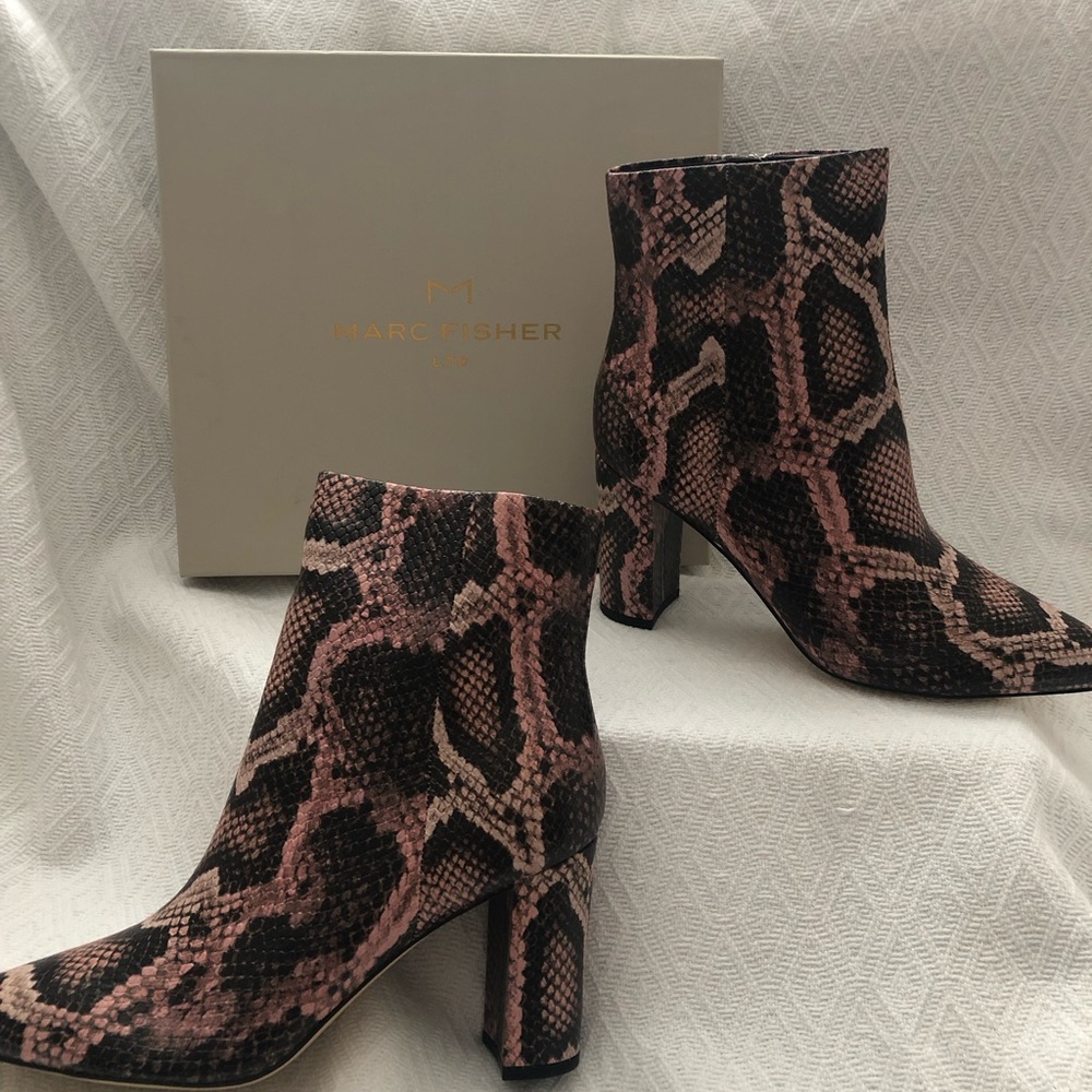 New - Marc Fisher 9.5